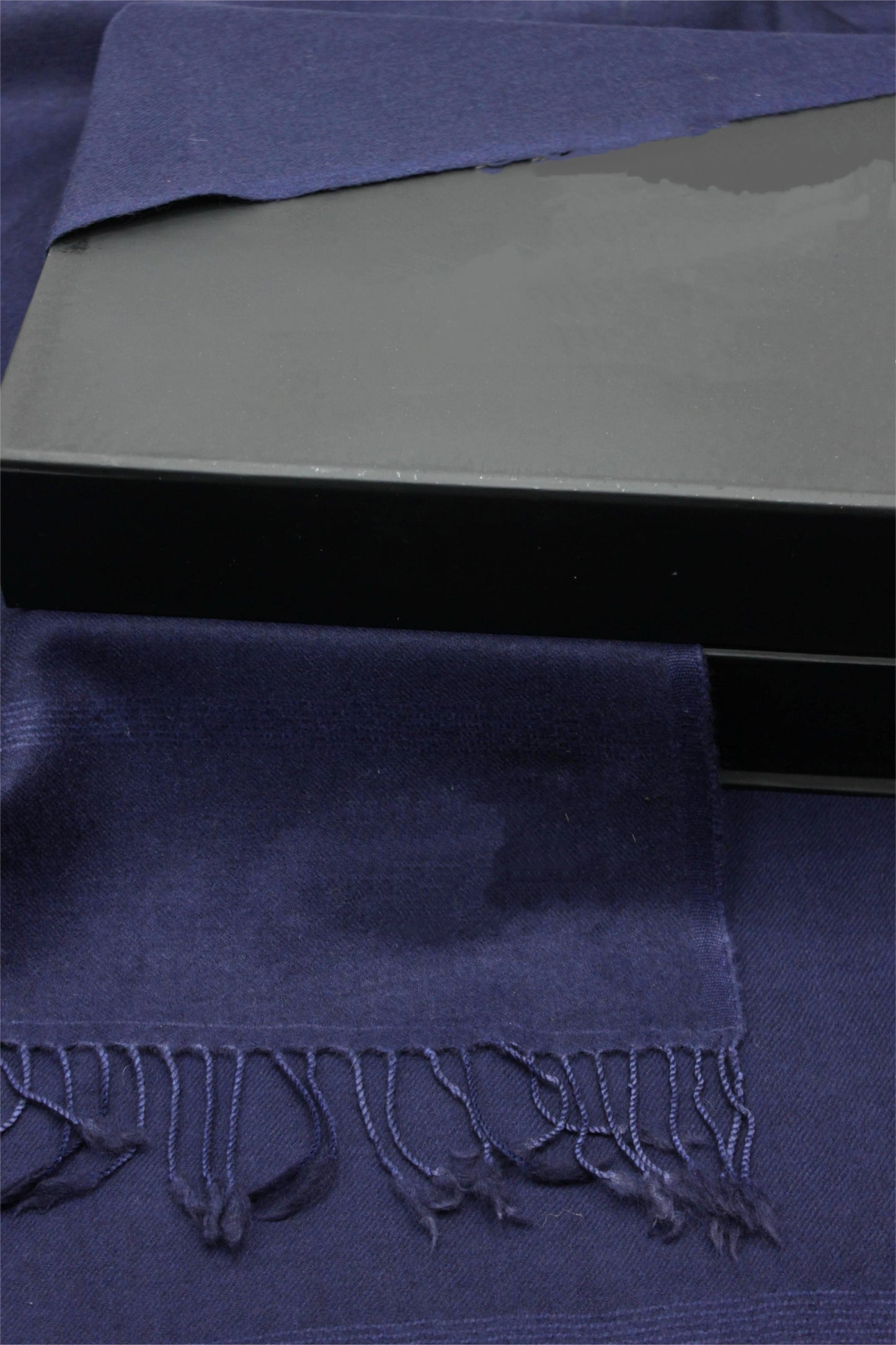 High Quality Single Fiber Pure Wool Navy Blue Plain Shawl